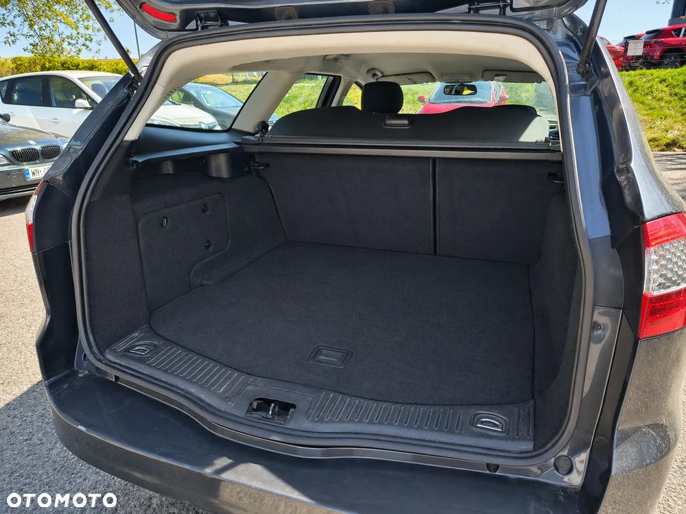 Ford Mondeo 1.8 TDCi Ambiente - 3