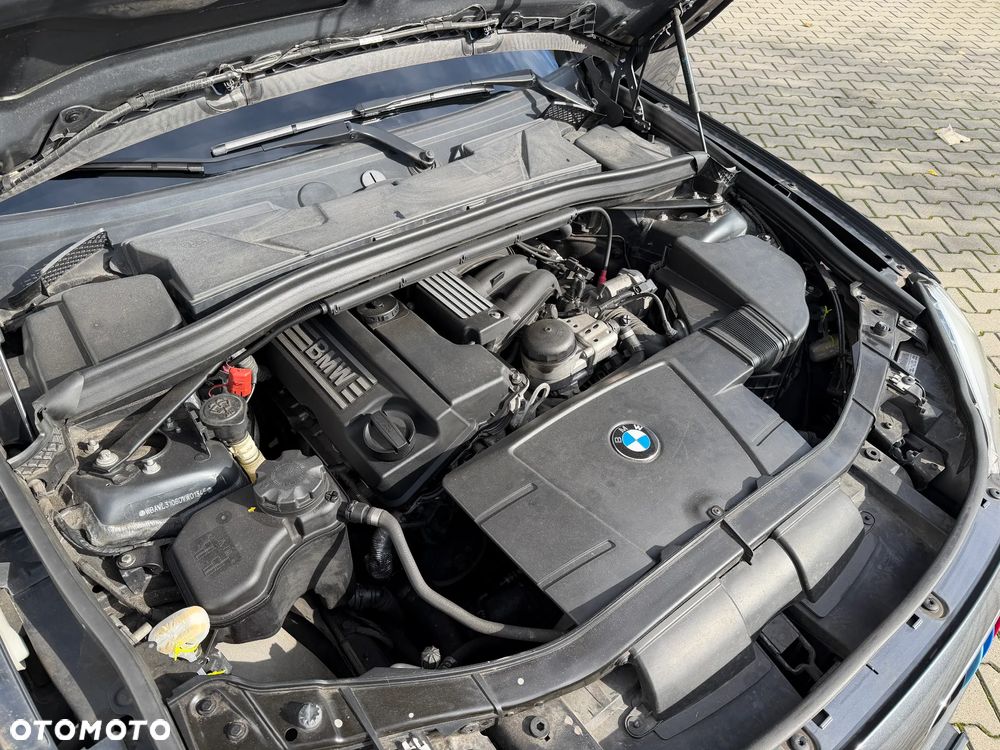 BMW X1 sDrive18i - 10