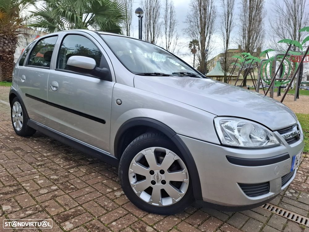 Opel Corsa 1.2 16V Confort - 3