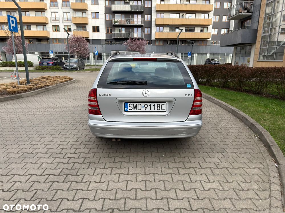 Mercedes-Benz Klasa C 200 T CDI Classic - 11