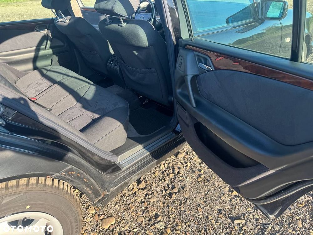 Mercedes-Benz Klasa E - 12