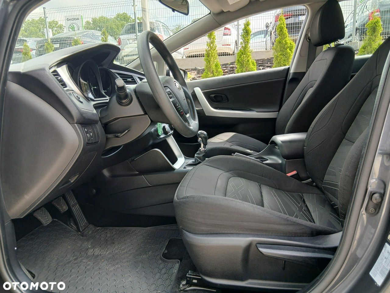 Kia Ceed - 14