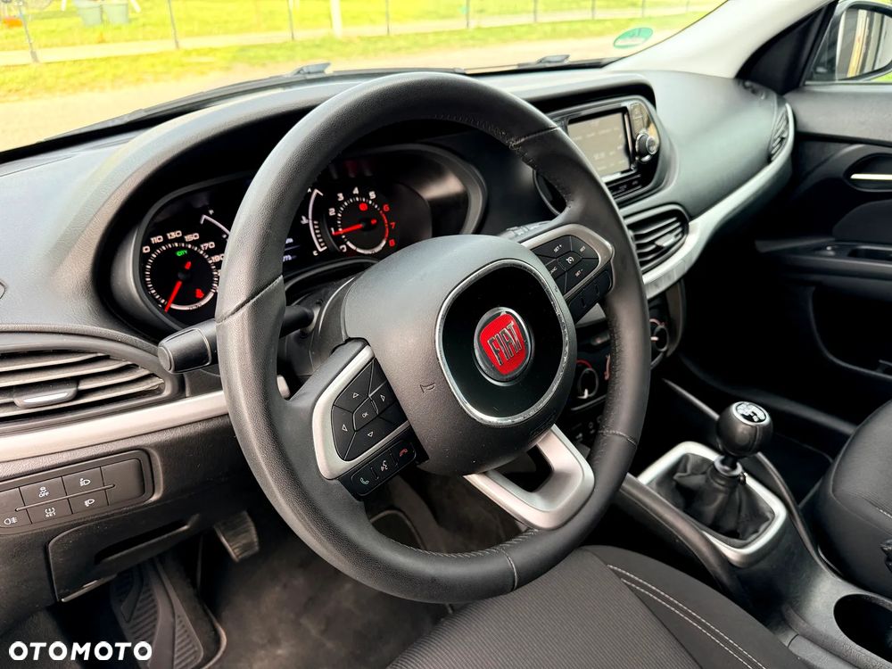 Fiat Tipo 1.4 T-Jet 16v Sport - 26