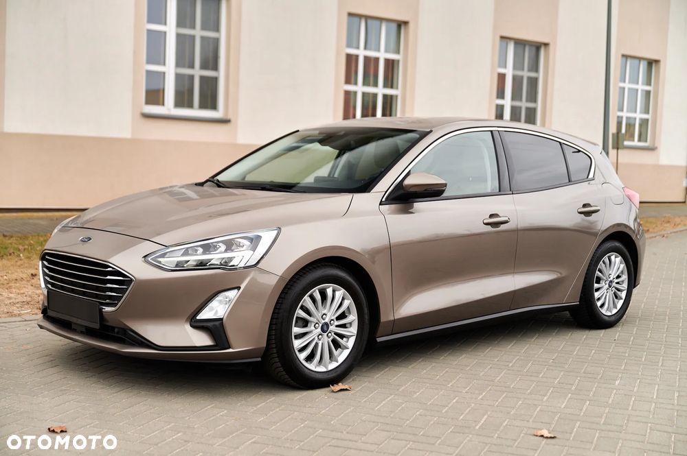 Ford Focus 1.5 EcoBlue Start-Stopp-System TITANIUM DESIGN - 14