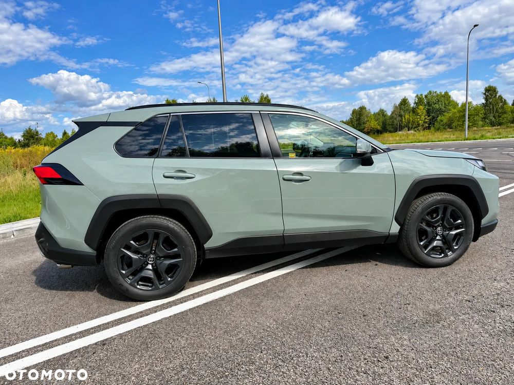 Toyota RAV4 - 9