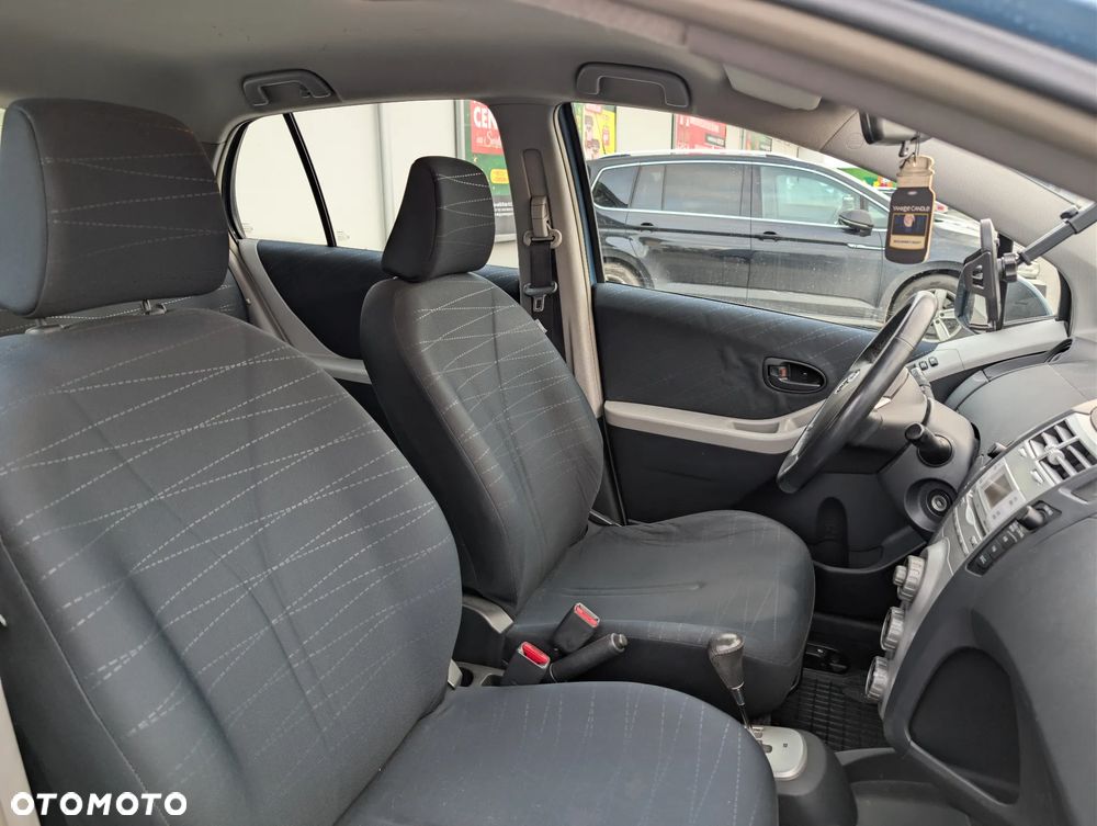 Toyota Yaris 1.3 VVT-i Multi Mode Sol - 14