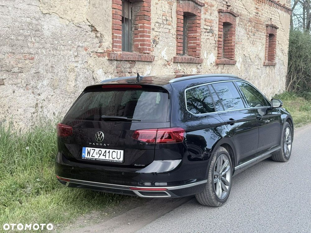 Volkswagen Passat Variant 2.0 TDI 4Mot Elegance DSG - 37