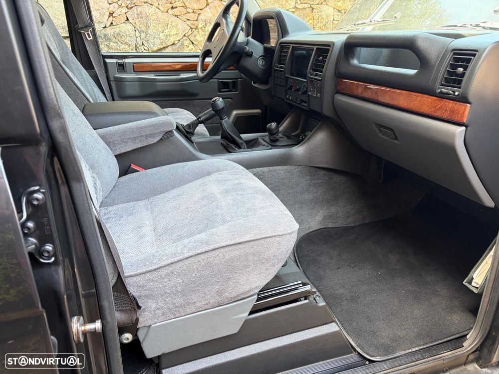 Land Rover Range Rover 2.5 TDi - 13