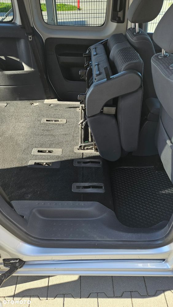 Volkswagen Caddy Comfortline Edition 4Motion DSG - 14