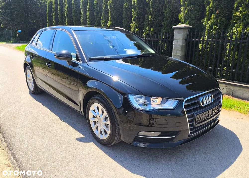 Audi A3 Sportback - 2