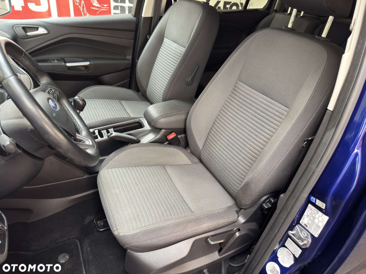 Ford Grand C-MAX - 23