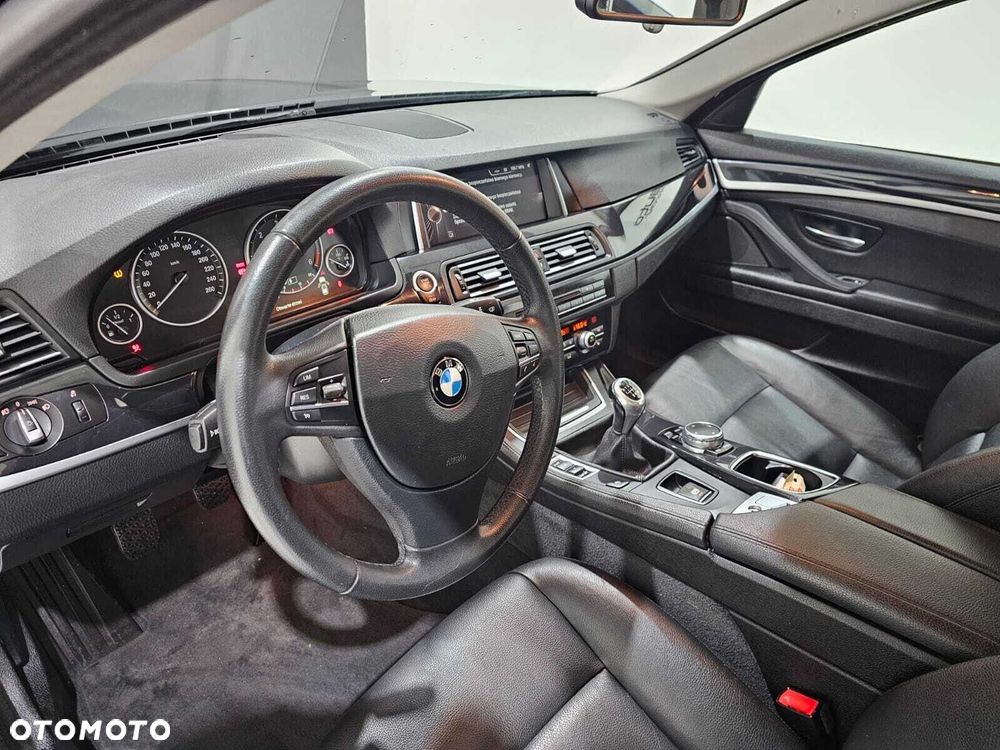 BMW Seria 5 - 16