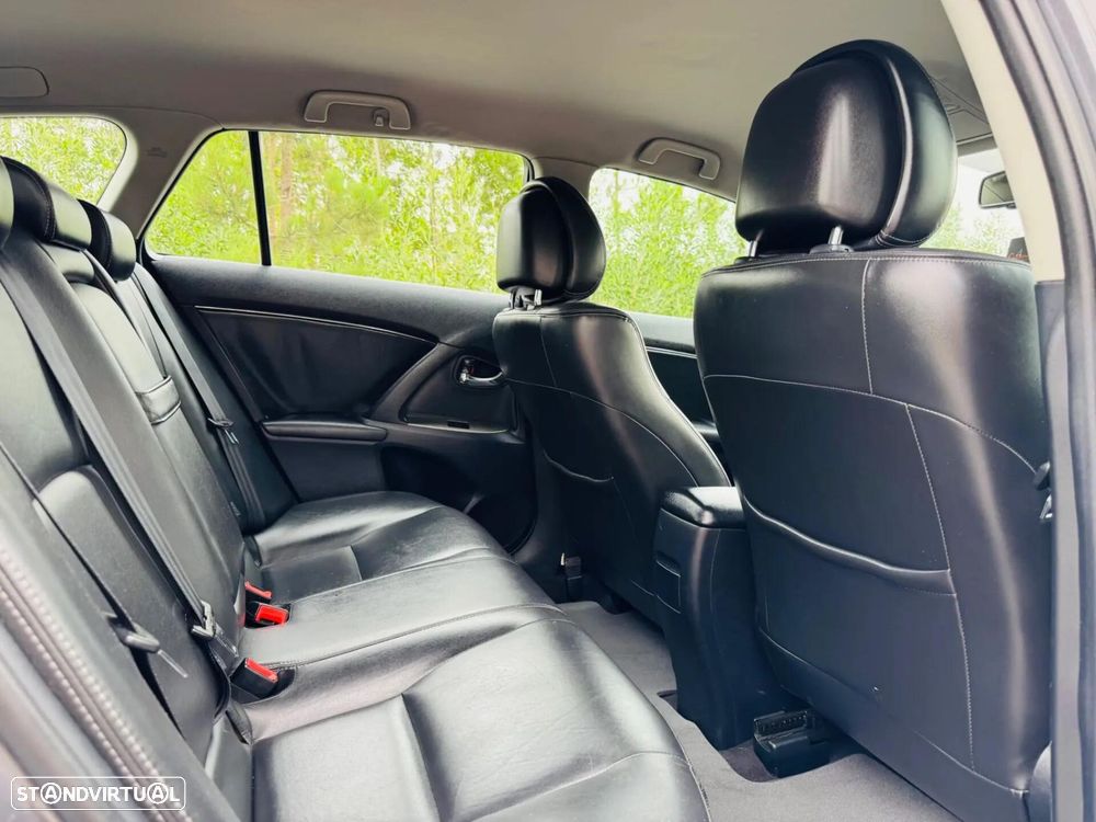 Toyota Avensis SW 2.0 D-4D Sp+EP+GPS - 44