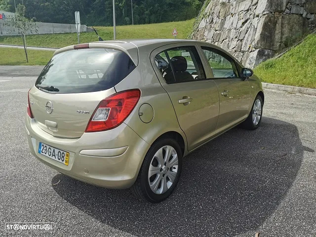 Opel Corsa 1.3 CDTi Enjoy EcoFLEX - 4