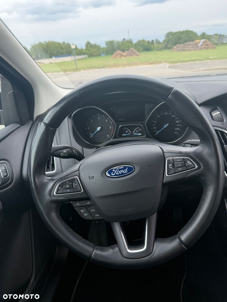 Ford Focus 2.0 TDCi Titanium ASS - 10