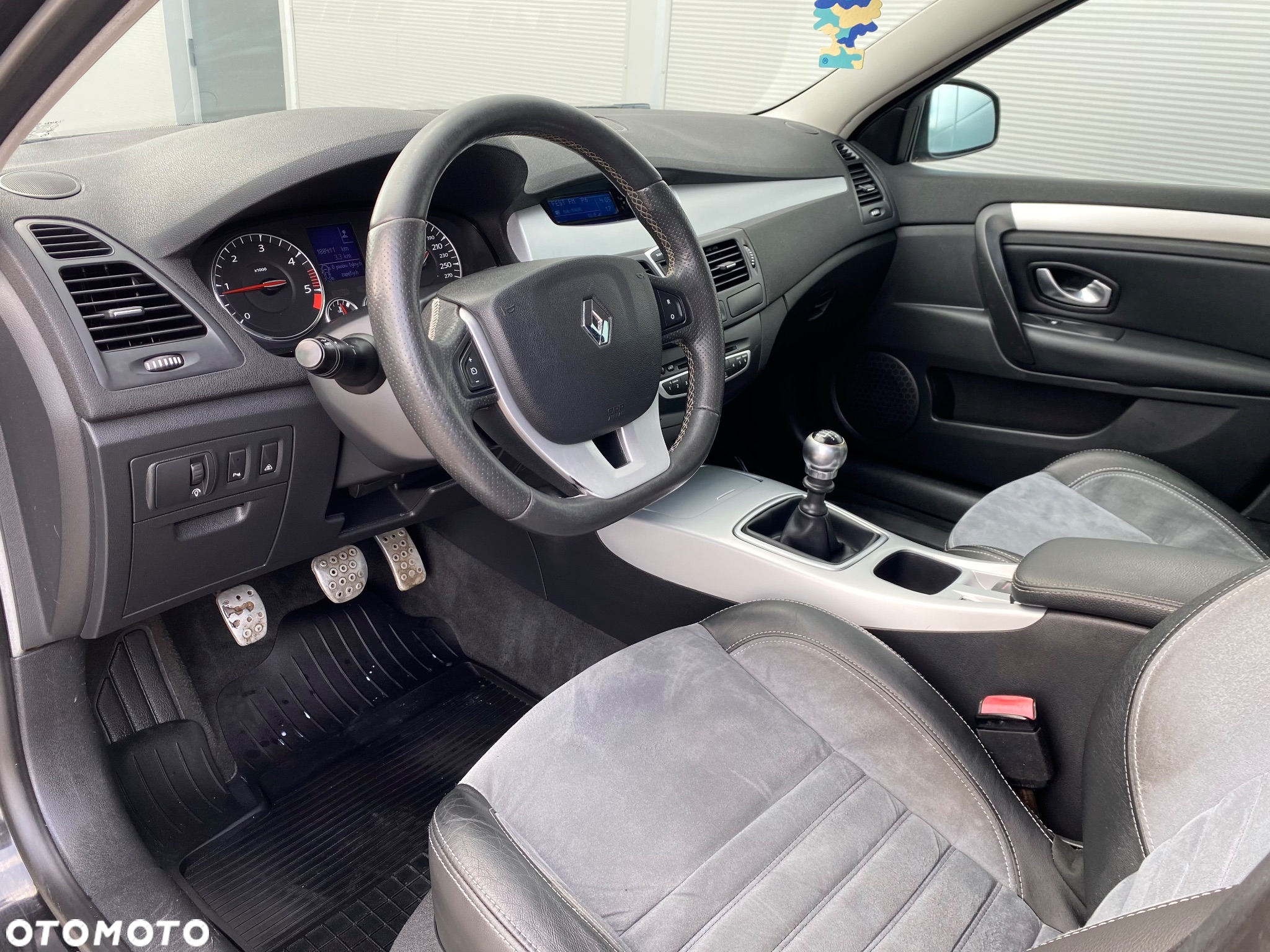 Renault Laguna 2.0 dCi GT - 21