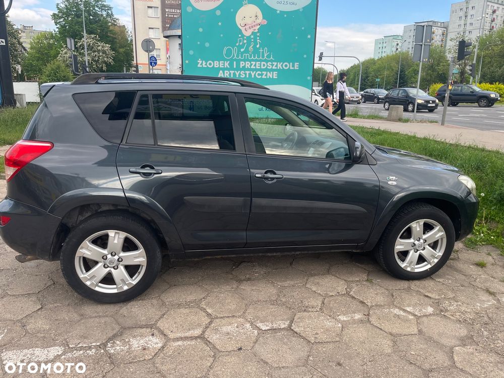 Toyota RAV4 2.2 D-CAT 4x4 Executive - 3