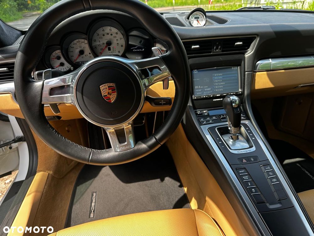 Porsche 911 Carrera S PDK - 11
