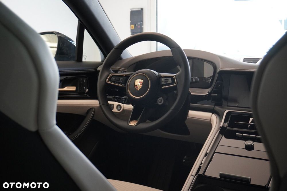 Porsche Panamera - 13