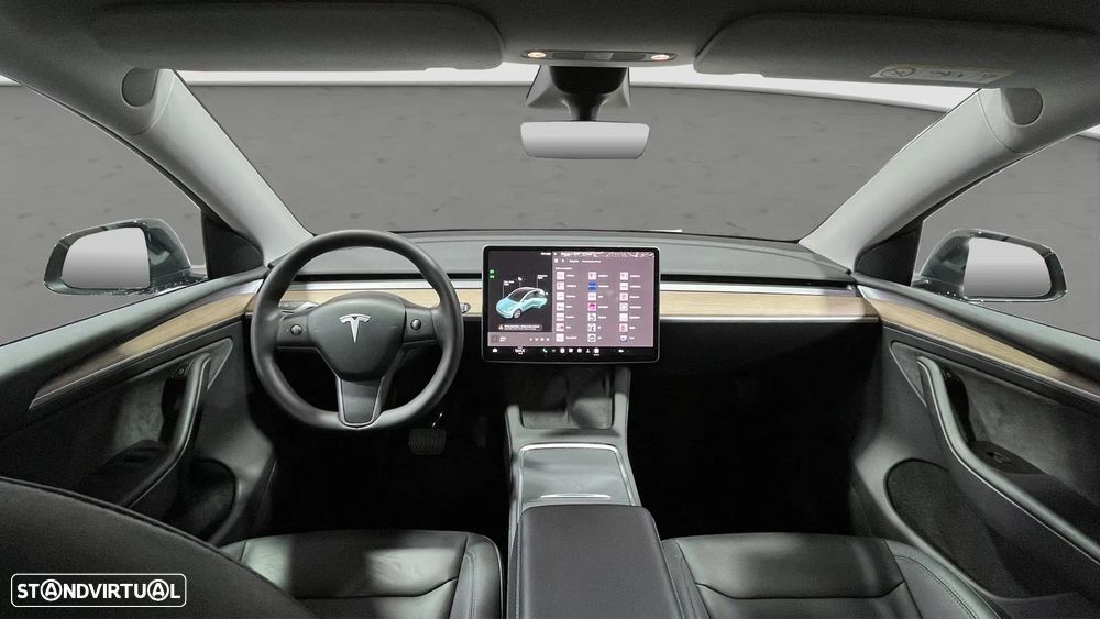 Tesla Model Y - 5