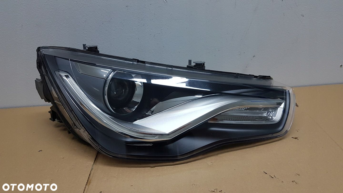 LAMPA PRZÓD PRAWA AUDI A1 8X BI-XENON LED 10-14 - 2