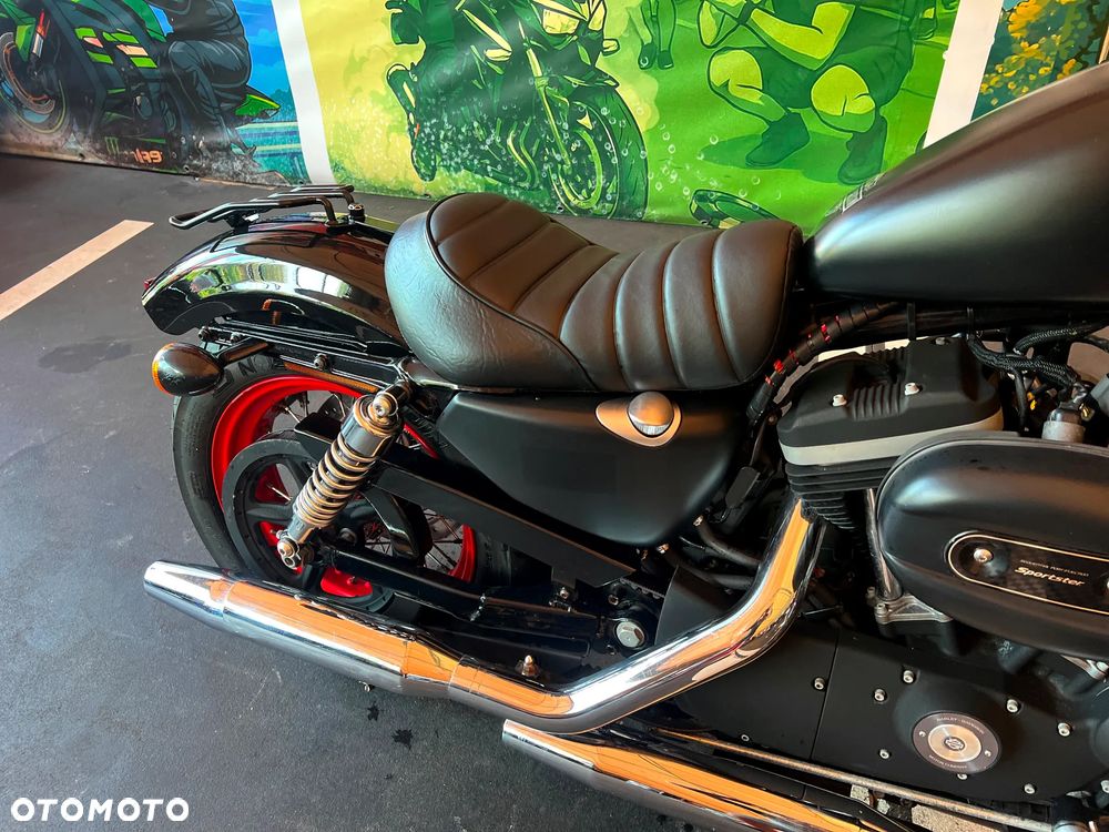 Harley-Davidson Sportster Iron 883 - 8