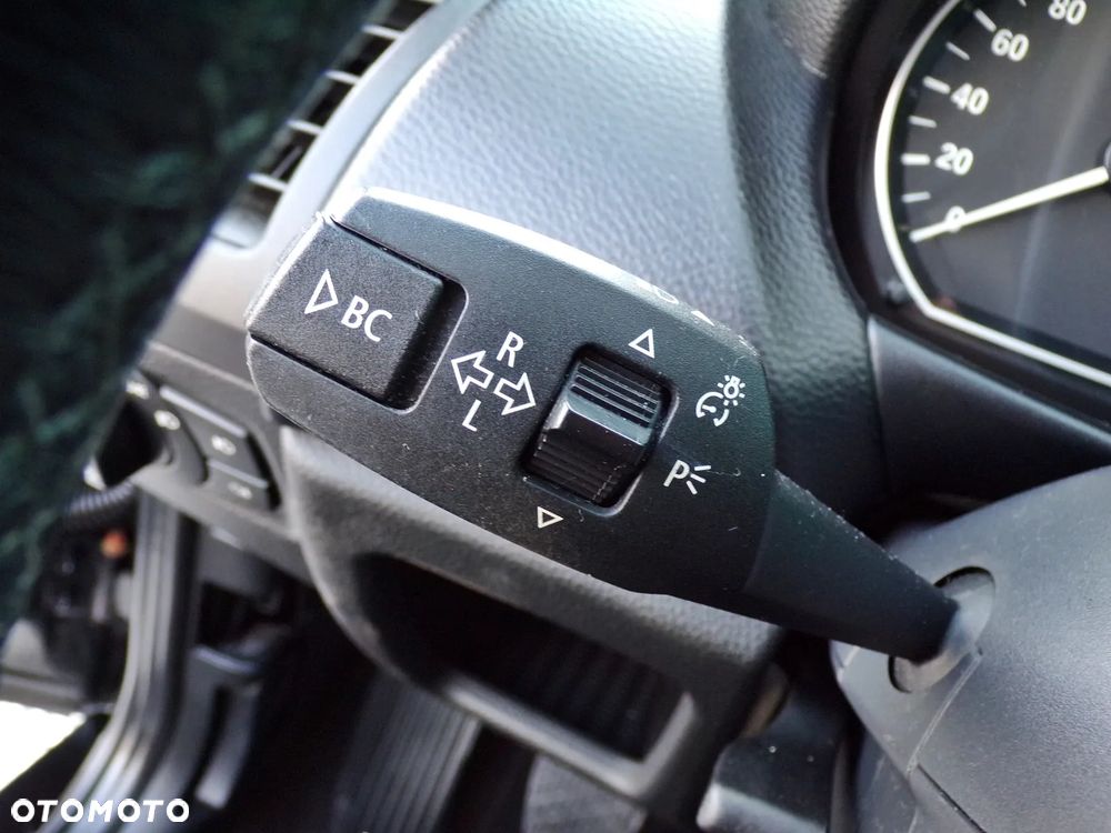 BMW Seria 1 - 21