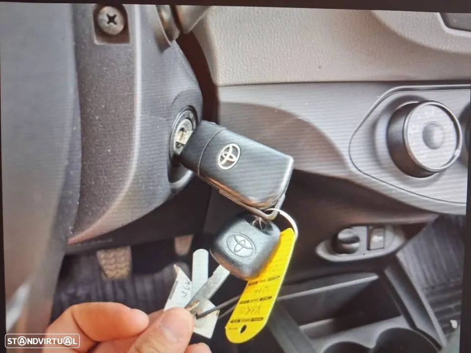 Toyota Yaris 1.0 VVT-i Comfort - 9