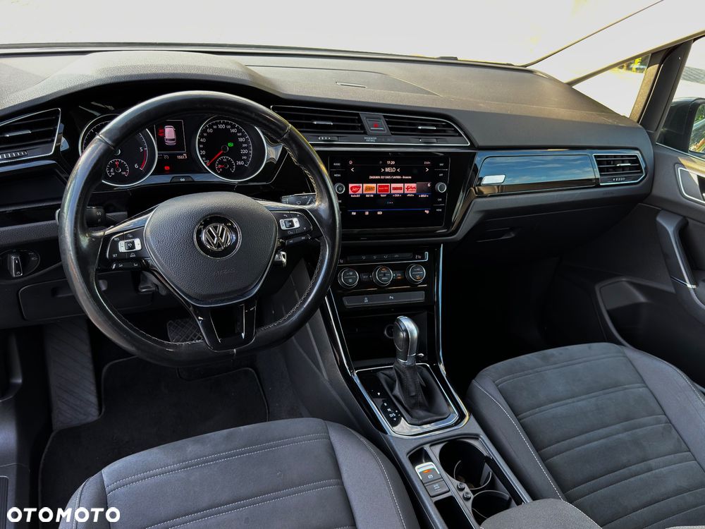 Volkswagen Touran 1.6 TDI SCR (BlueMotion Technology) DSG Comfortline - 6