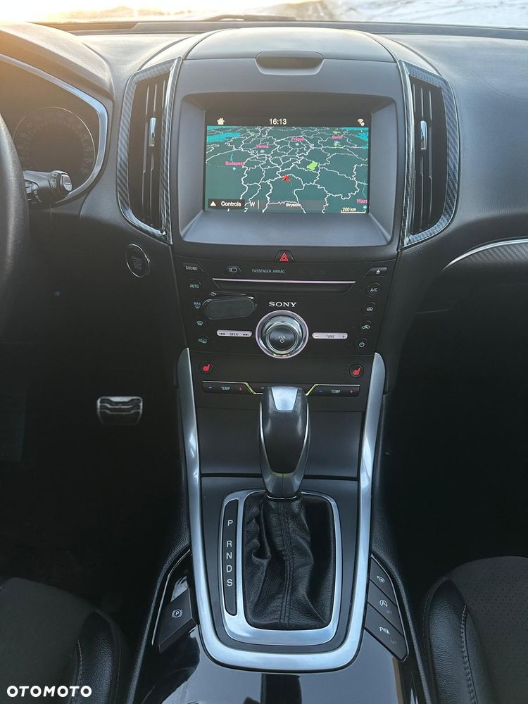 Ford Edge 2.0 TDCi Bi-Turbo 4x4 ST-LINE - 17