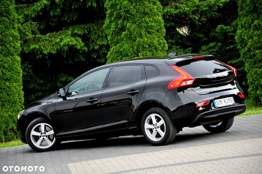 Volvo V40 T2 Geartronic Inscription - 16