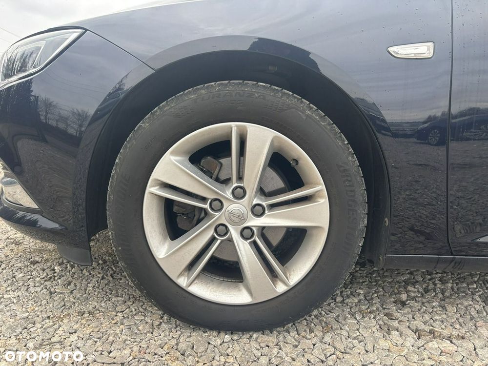 Opel Insignia - 17