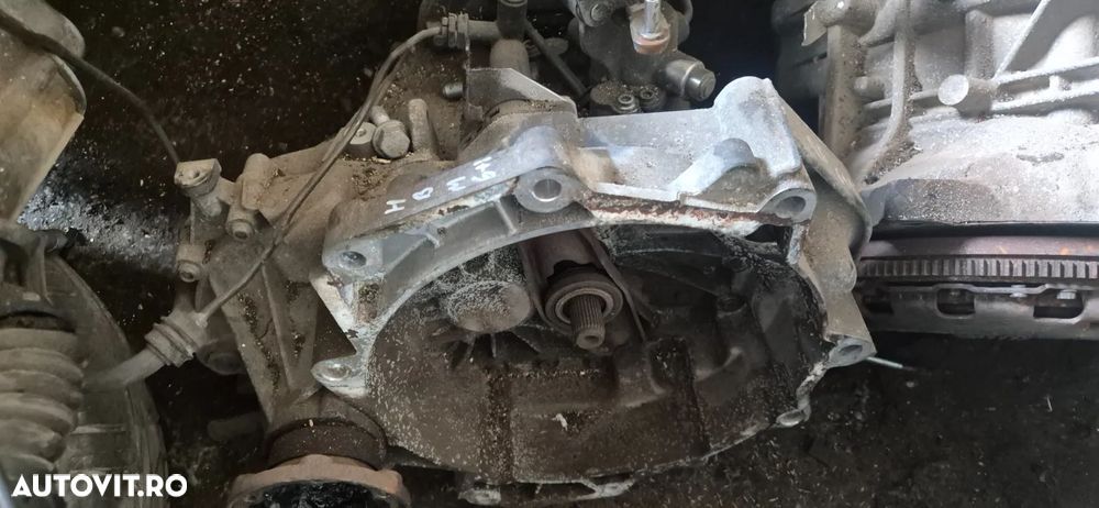 Cutie viteze manuala 6+1 trepte Vw Golf 5 Touran Jetta etc 1.6 benzina FSi cod HBM - 1
