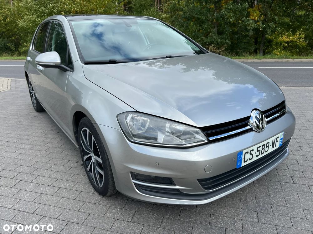 Volkswagen Golf - 1