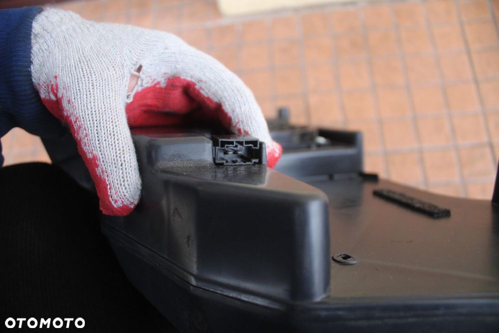 SUBWOOFER TUBA AUDI A4 B6 KOMBI 8E9035382 - 5