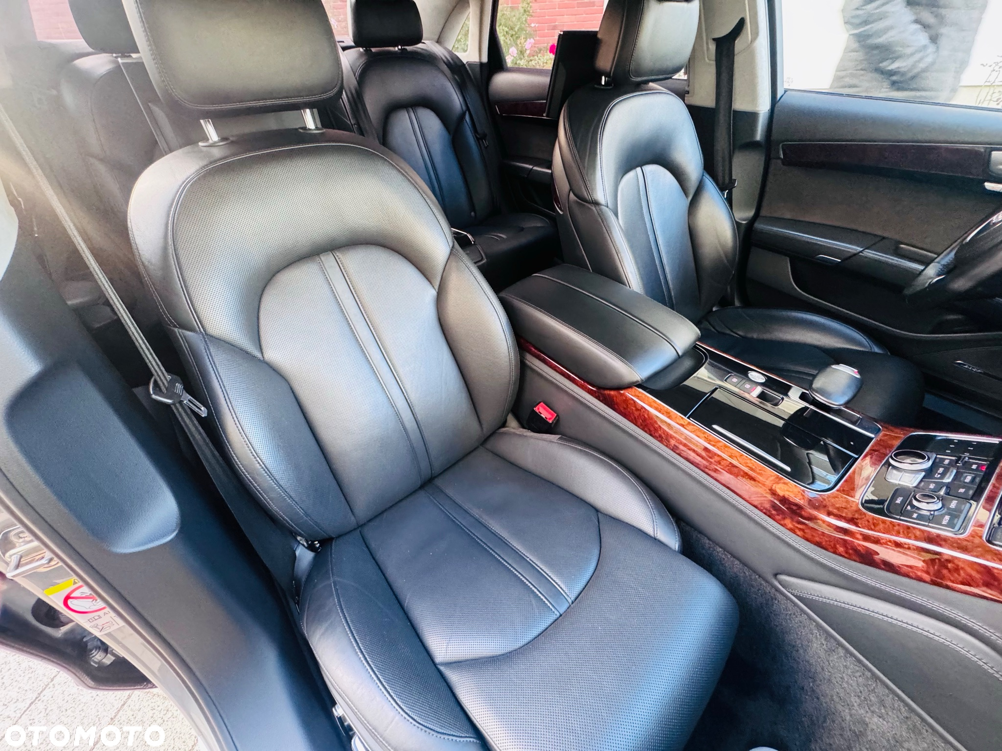 Audi A8 4.2 TDI L Quattro - 33