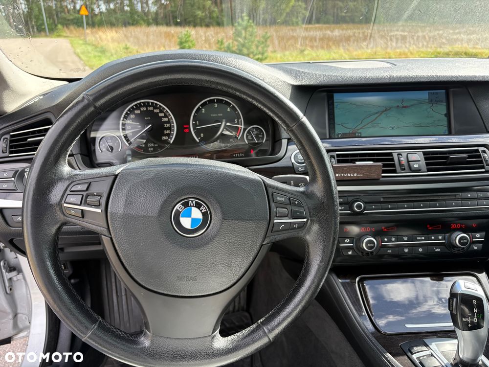 BMW Seria 5 535d xDrive - 16