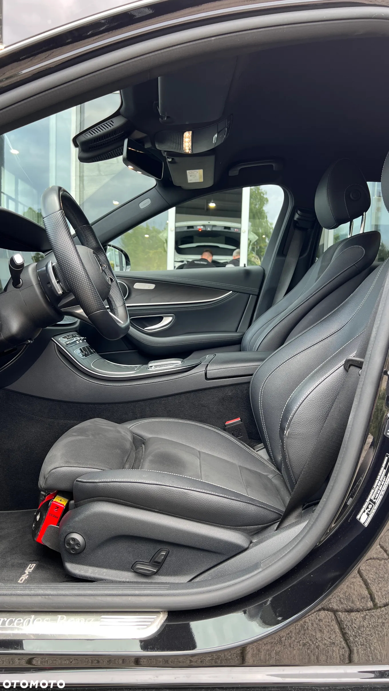 Mercedes-Benz Klasa E 220 d 4-Matic AMG - 10