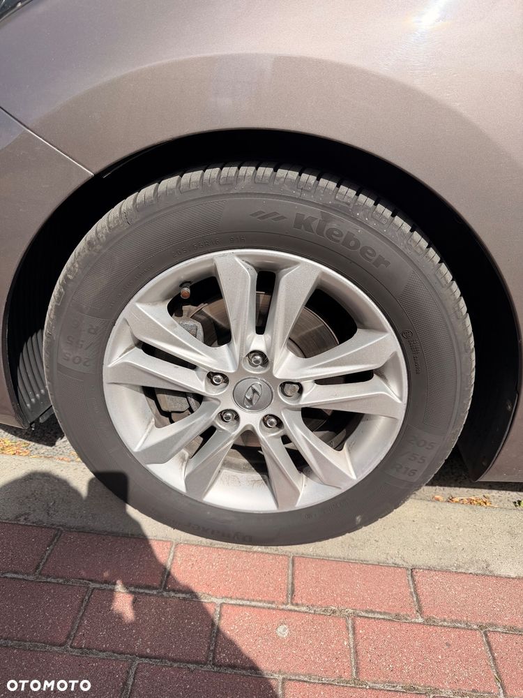 Hyundai i30 blue Kombi 1.6 CRDi Style - 13