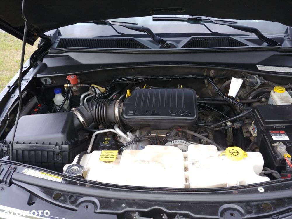 Dodge Nitro - 23