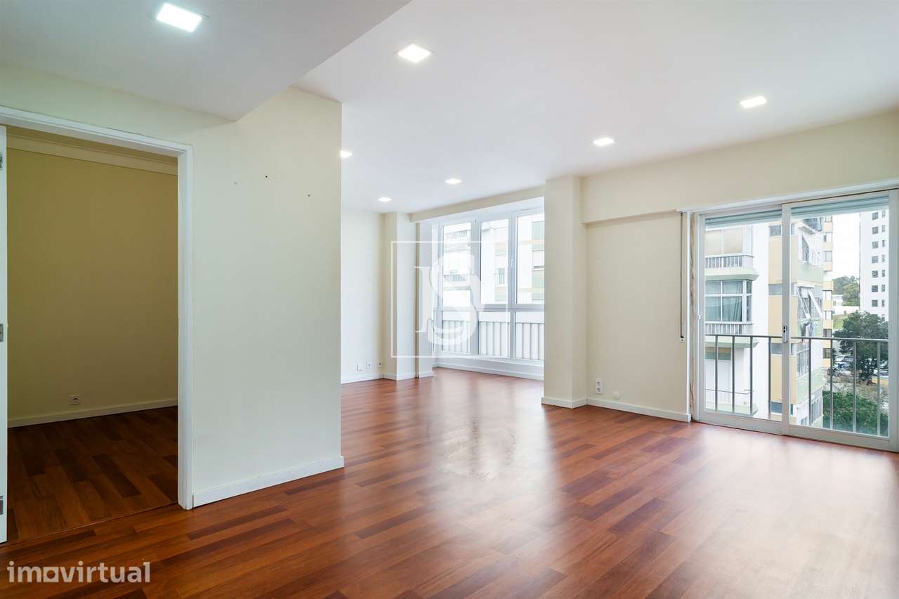 Apartamento T2 Arrendamento em Carnaxide e Queijas,Oeiras - Grande imagem: 3/25