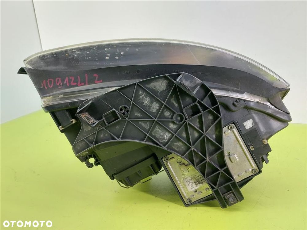 Reflektor lampa przód lewa Audi  A4 B6 8E 2000-2004 XENON KPL - 2