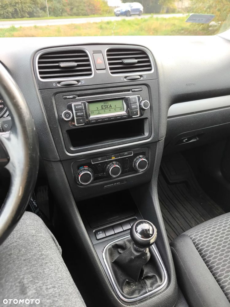 Volkswagen Golf VI 2.0 TDI Comfortline - 6