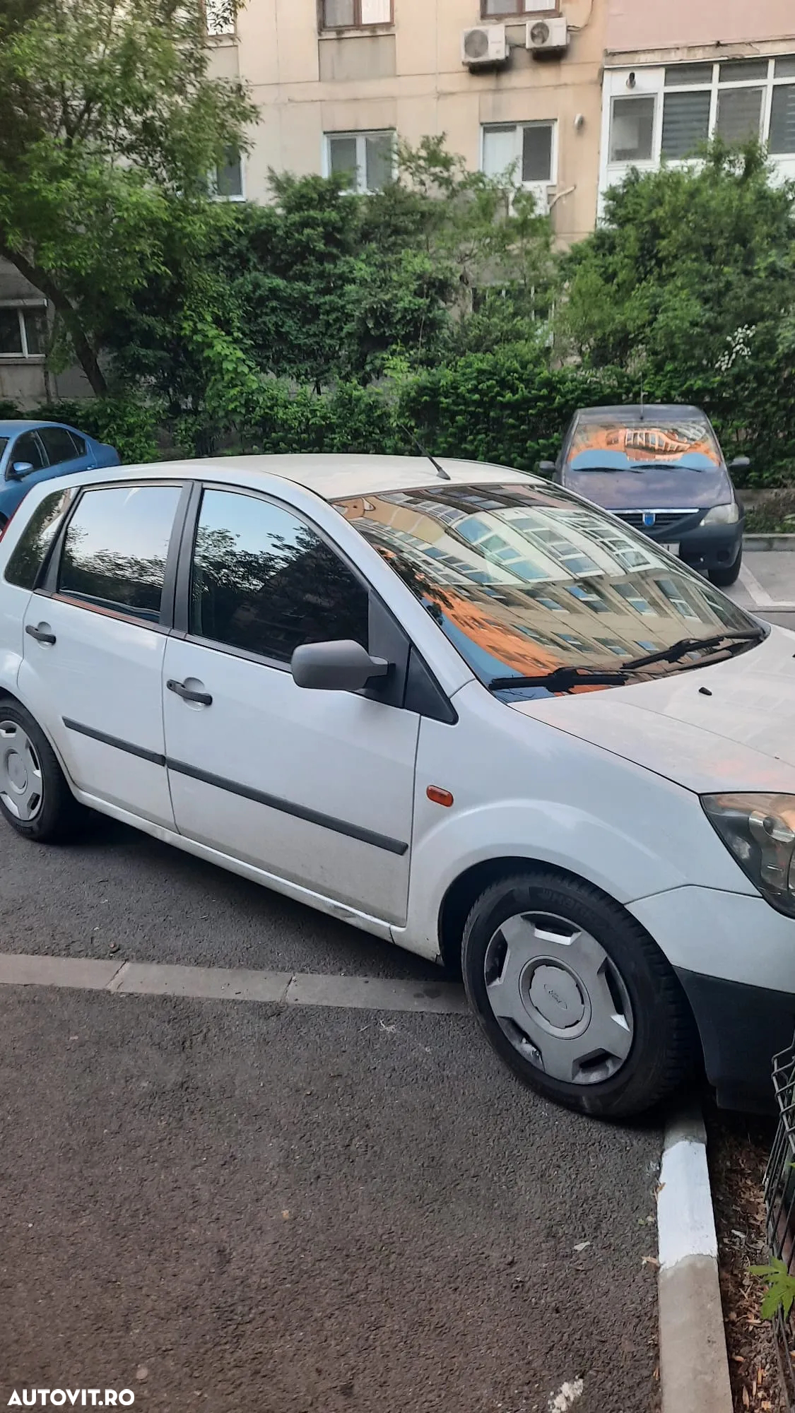 Ford Fiesta - 2