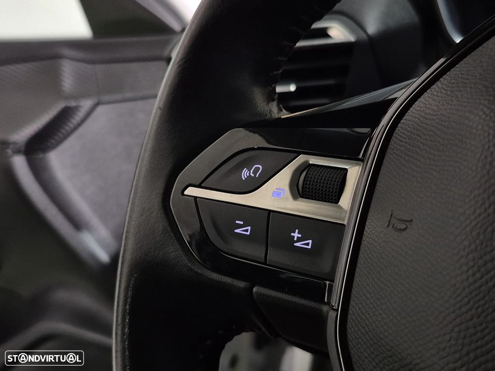 Peugeot 208 1.2 PureTech Active - 17