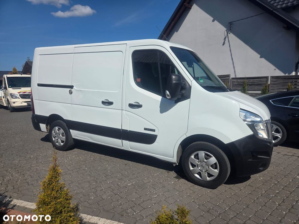 Nissan NV400 - 2