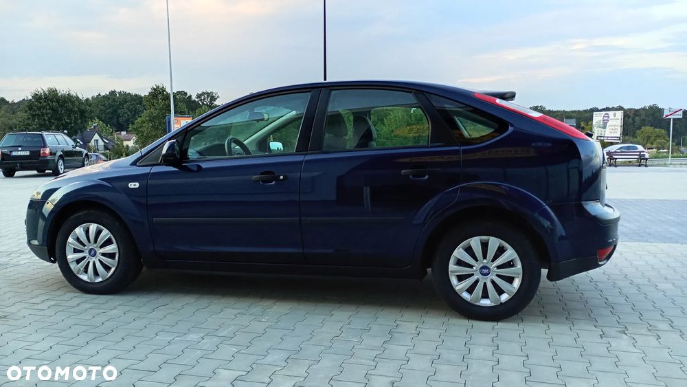 Ford Focus 1.6 Ti-VCT Sport - 4