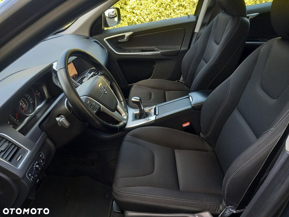 Volvo XC 60 D3 Momentum - 29