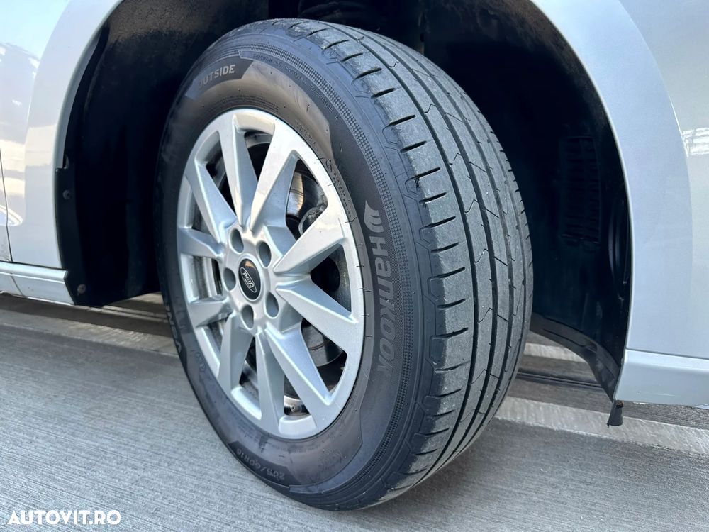 Ford Tourneo Connect 2.0L EcoBlue SWB Titanium - 37