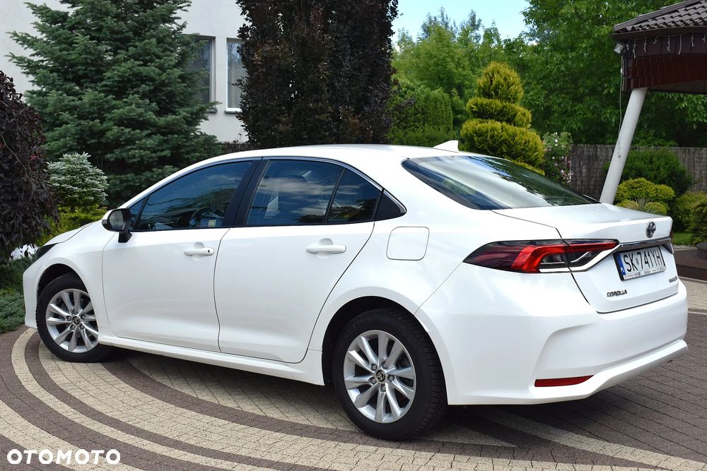Toyota Corolla 1.8 Hybrid Style - 19